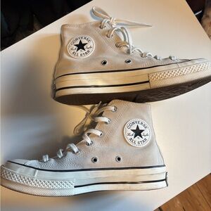 Converse High-Top Sneakers in Cream suede